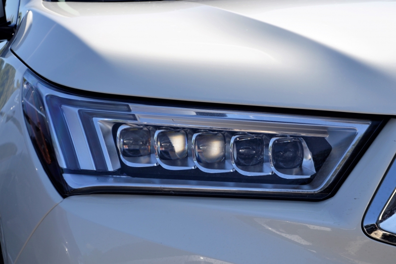 concession-GATTIERES-min_acura-headlamp-2834131